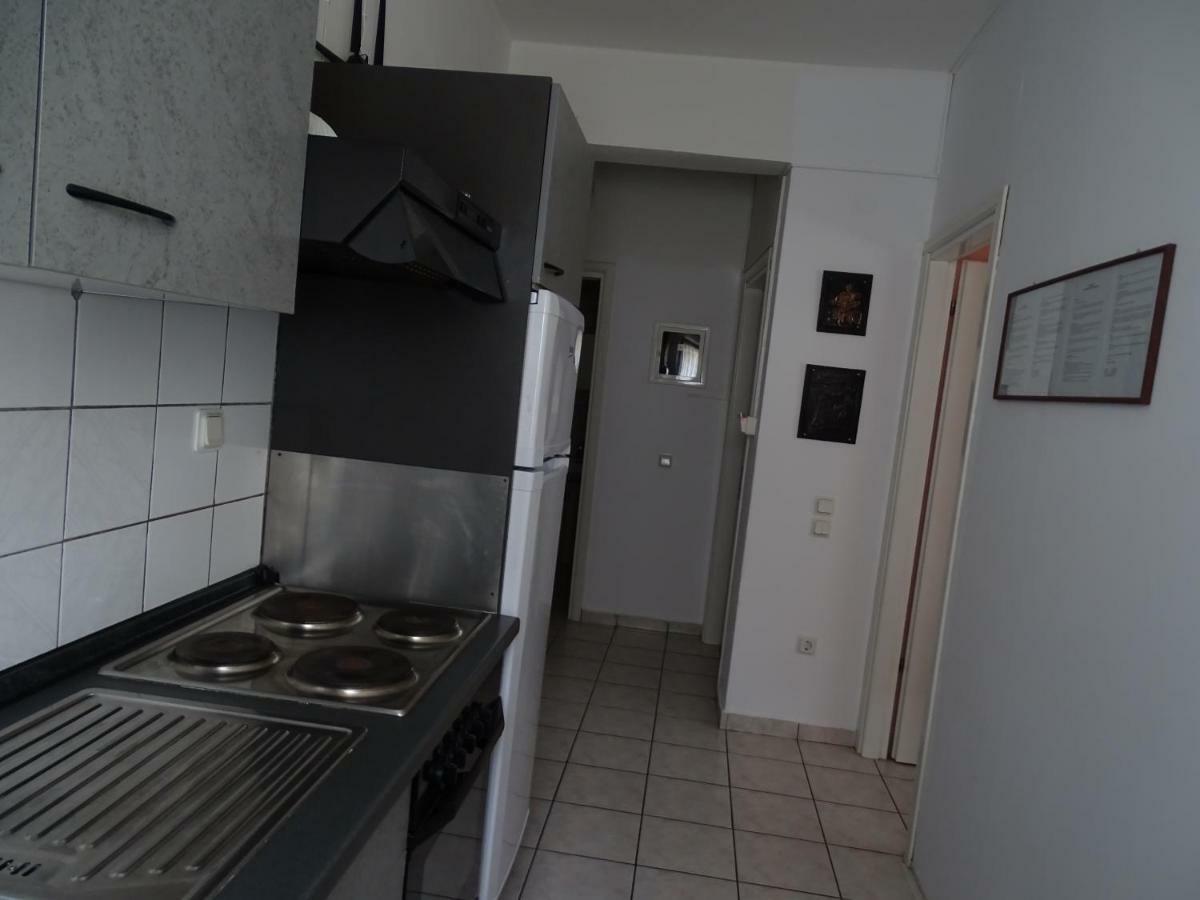 Socrates Apartments Olympiaki Akti Exterior photo
